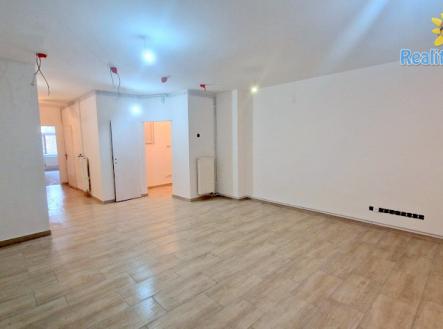Pronájem - obchodní prostor, 90 m² obrázek