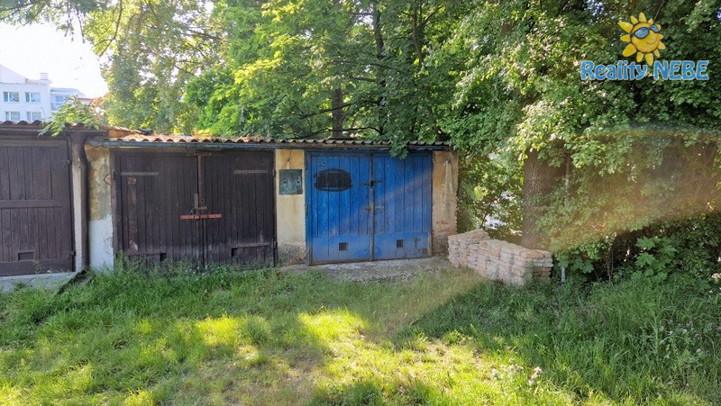 Prodej garáže 20 m2, Na Hájku, Praha 8, Libeň