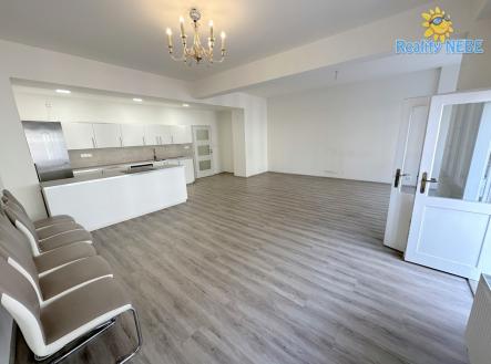Pronájem bytu, 3+kk, 114 m²