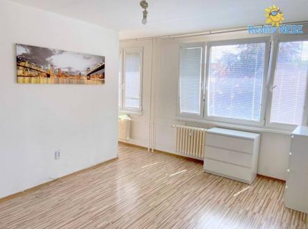 Pronájem bytu, 1+kk, 27 m² obrázek