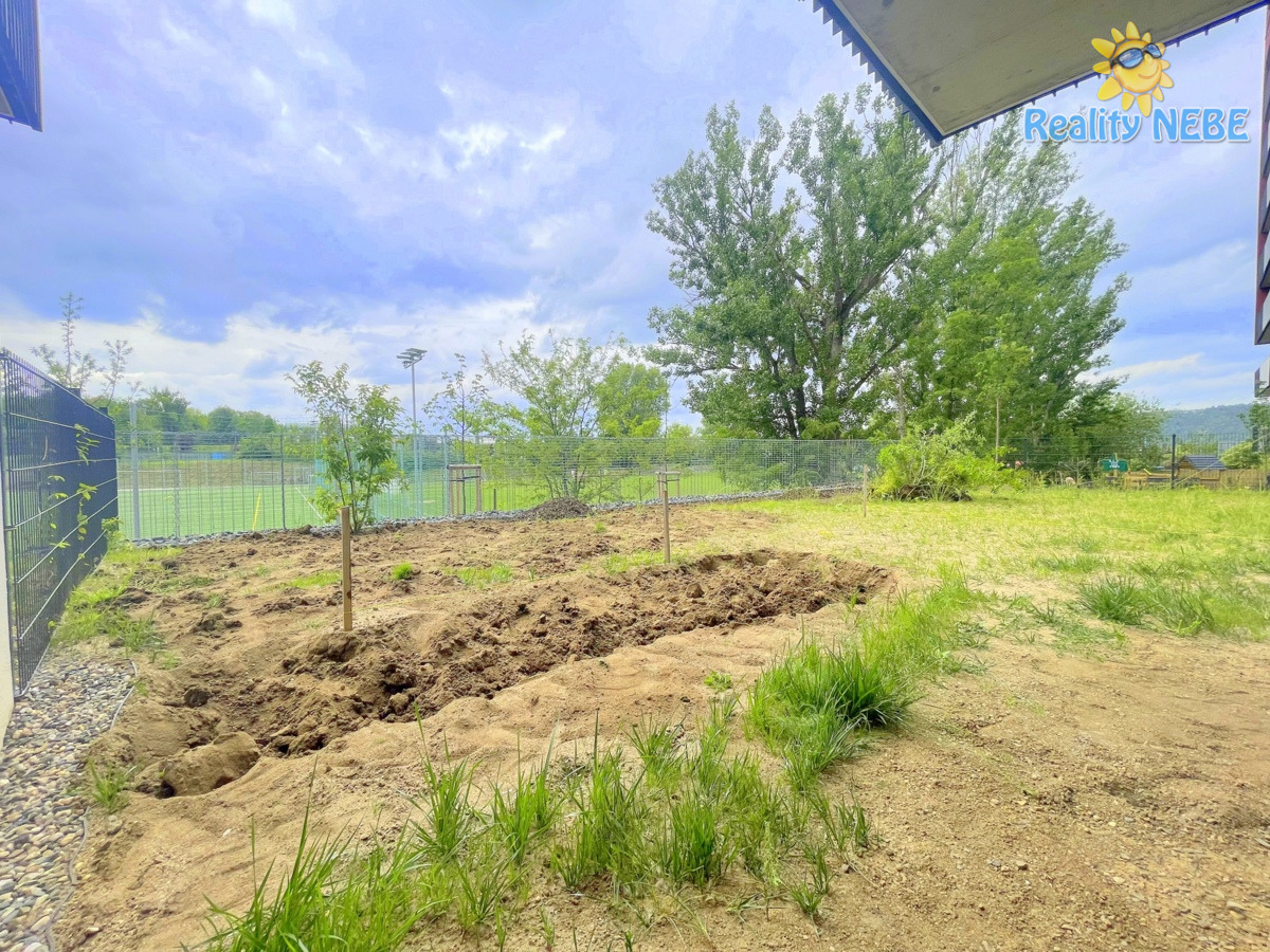 Pronájem bytu 2kk/T/GS, 49m2 + 280m2 zahrada, Zlochova Praha 4 Modřany - Komořany