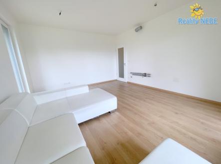 Pronájem bytu, 2+kk, 49 m²