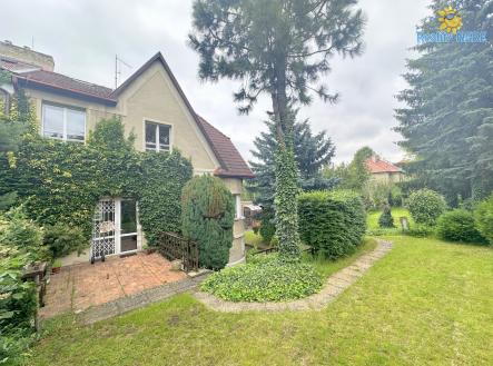 Pronájem - dům/vila, 280 m²