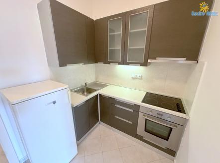 Pronájem bytu, 1+kk, 31 m²
