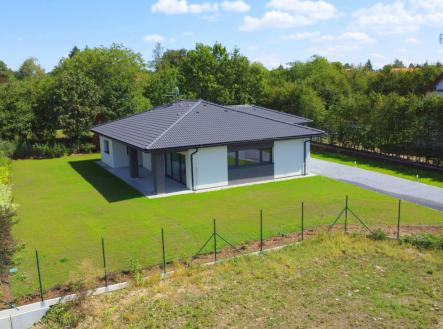 Pronájem - dům/vila, 160 m²