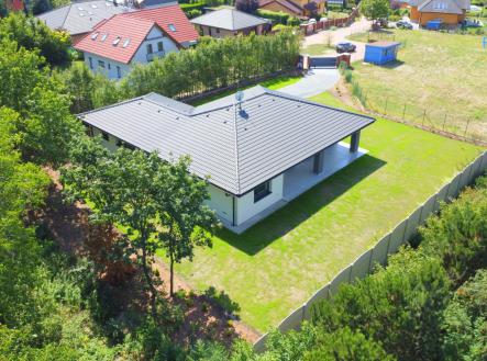 Pronájem - dům/vila, 160 m²