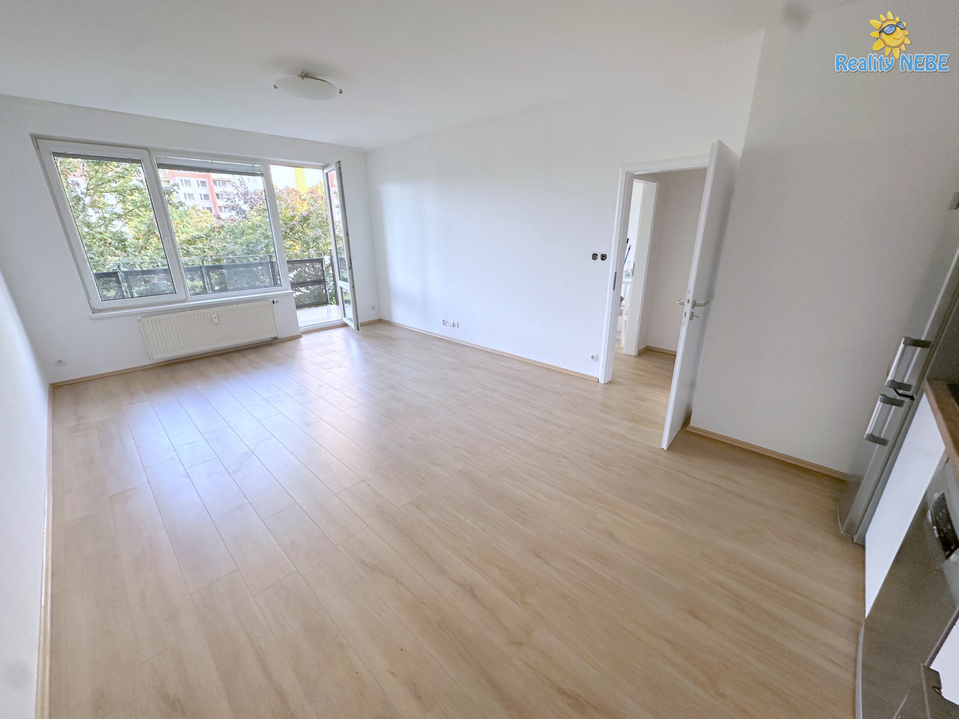 Pronájem bytu 2+kk 47m balkon Wassermannova Praha 5