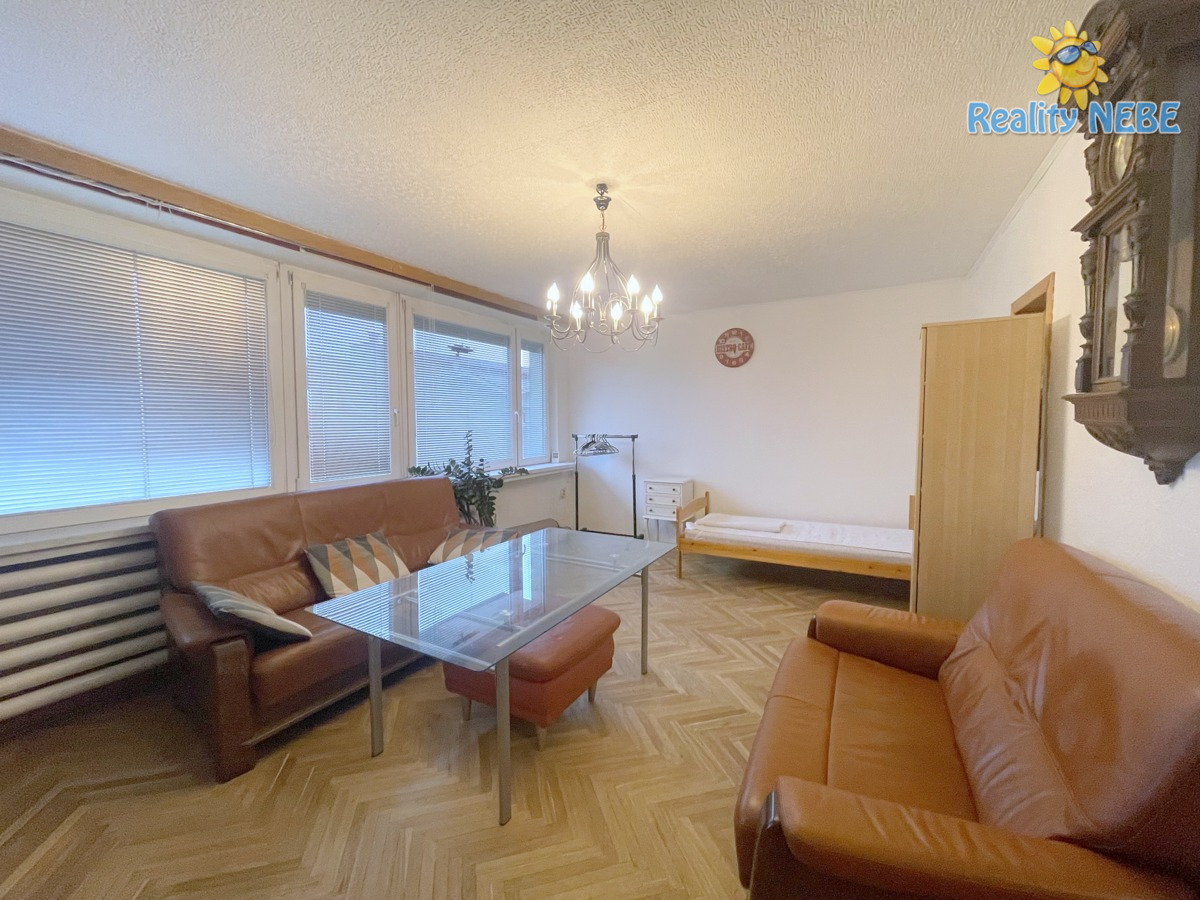 Pronájem bytu 3+1 80m2 Pod dálnicí Praha 4 Kačerov