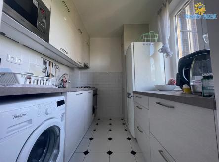 Pronájem bytu, 4+kk, 76 m²