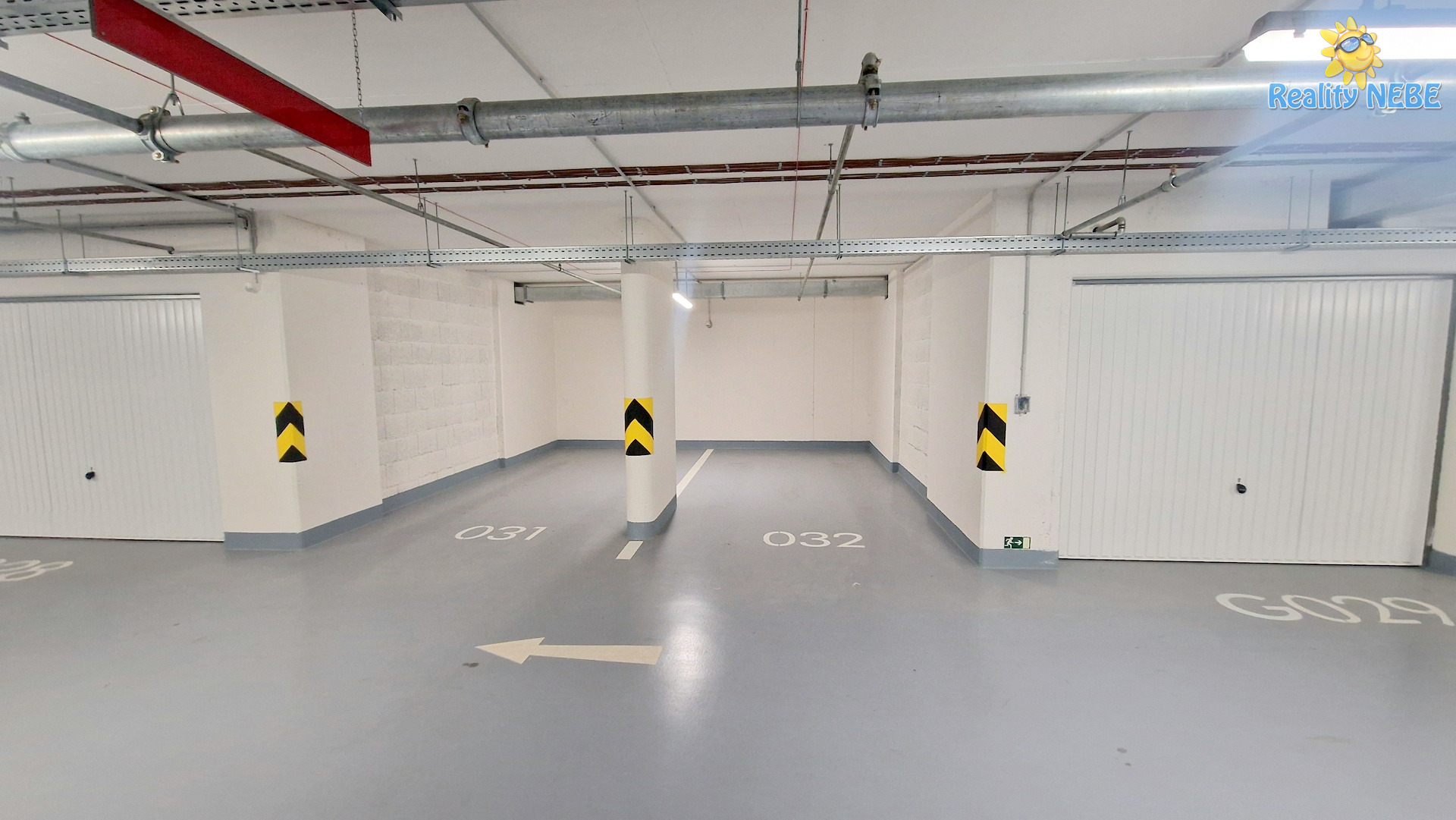 Pronájem garážového stání 20 m2, Výstavní 44, Praha 11, Háje