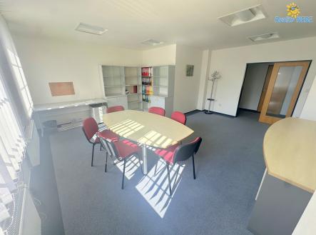 Pronájem - kanceláře, 40 m² obrázek
