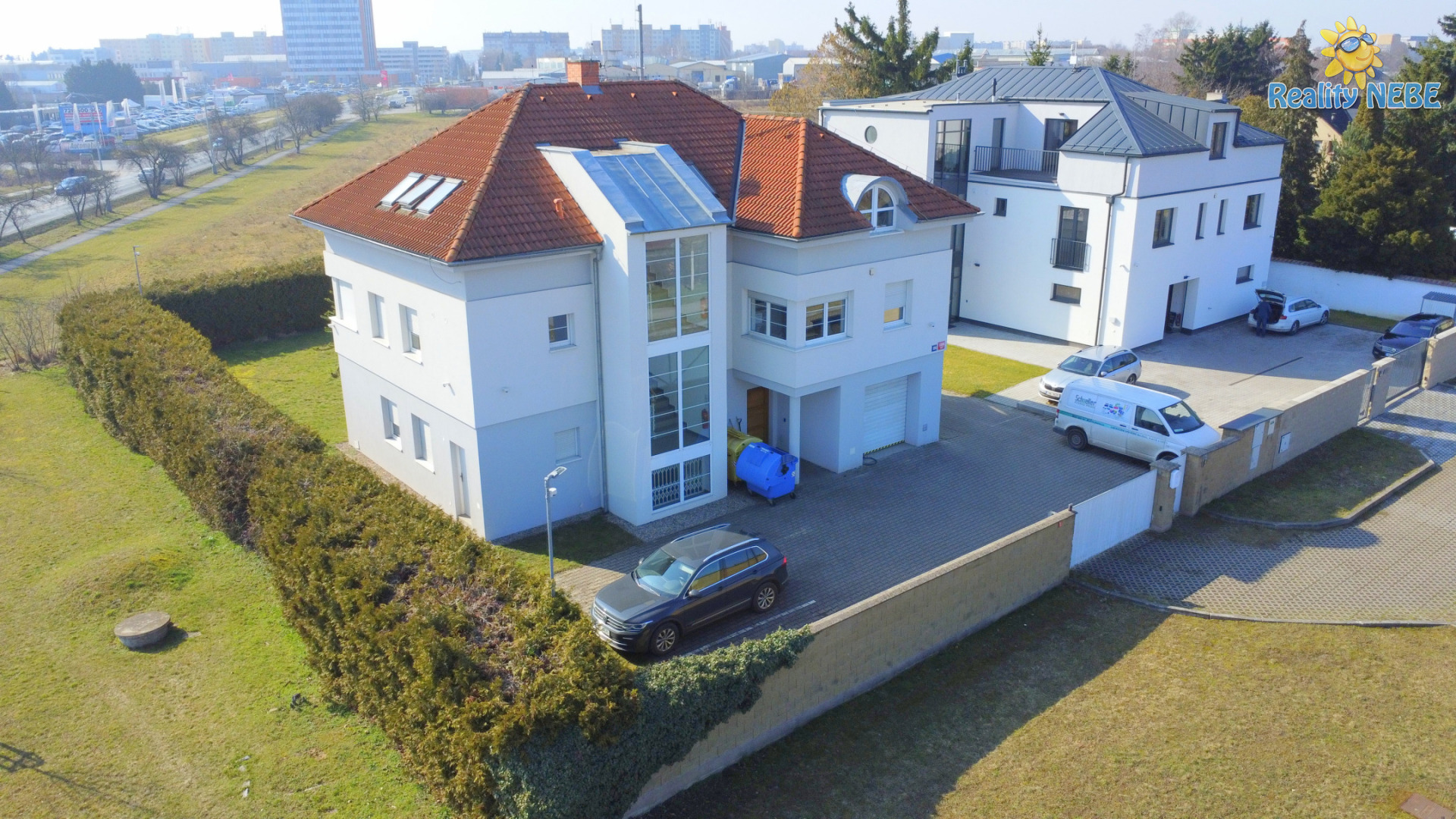 Pronájem domu komerčního objektu zahrada parkování Vídeňská Praha 4 