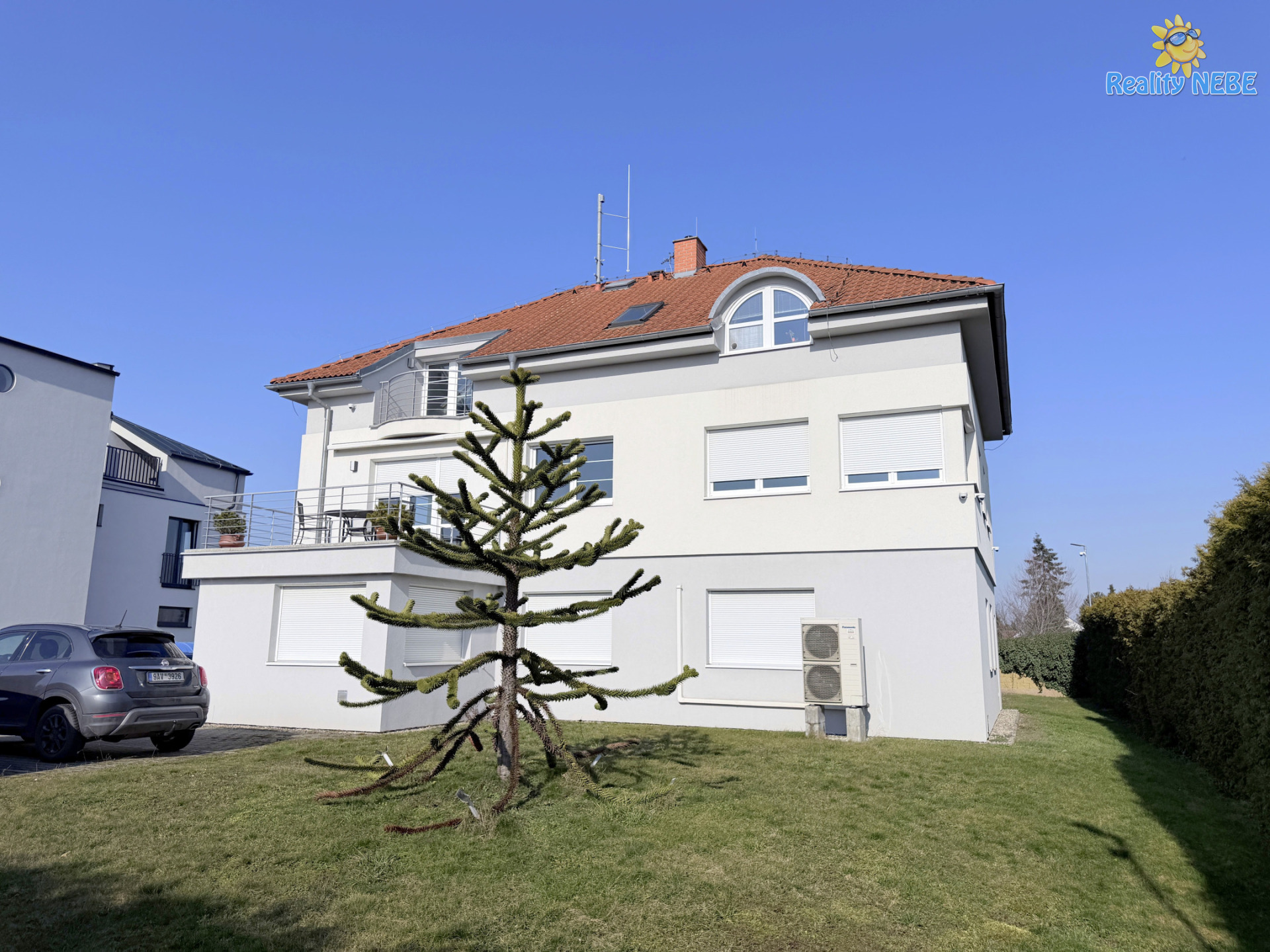 Pronájem domu komerčního objektu zahrada parkování Vídeňská Praha 4 