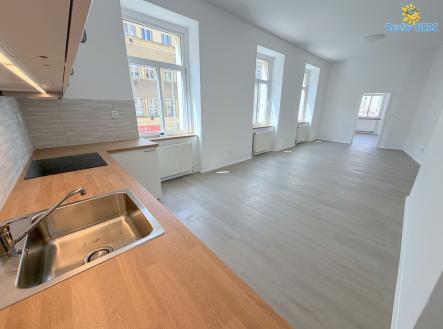 Pronájem bytu, 4+kk, 118 m²