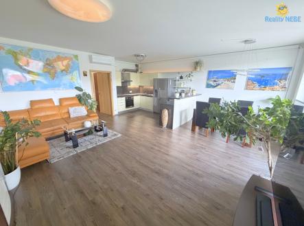 Pronájem bytu, 3+kk, 100 m²