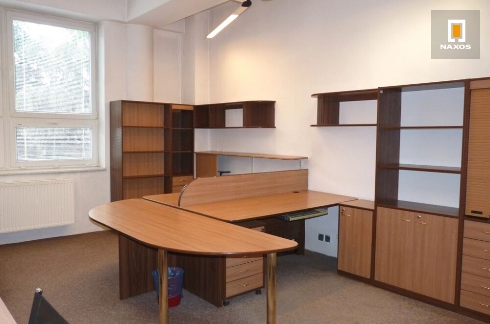 Kancelářské prostory 163,1 m2, kompletně vybavené nábytkem, ul. U Centrumu, Orlová - Lutyně