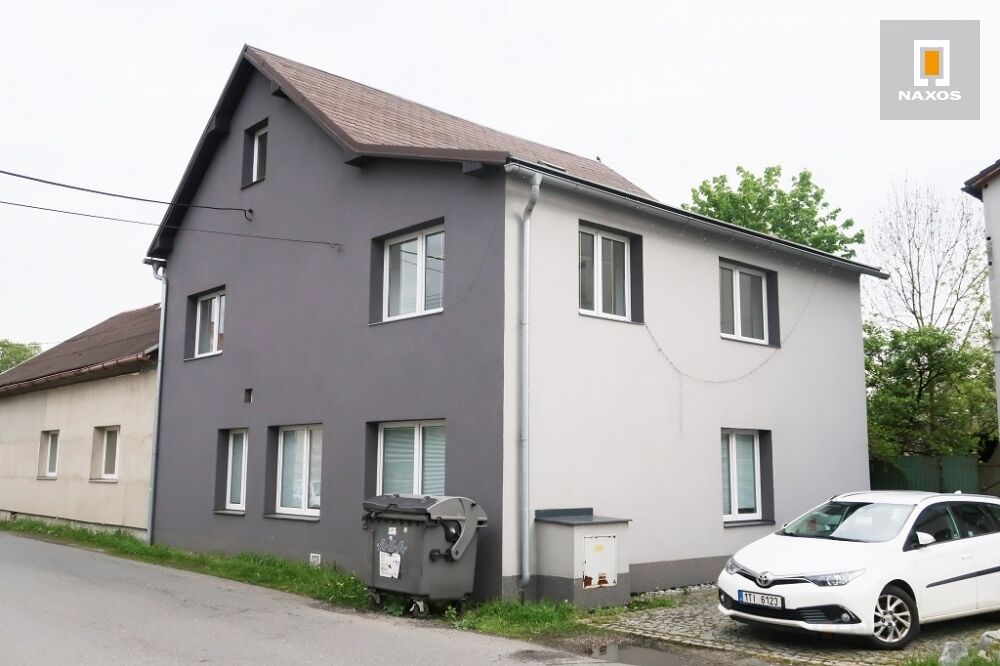 Byt 2 + kk, 70 m2, v 1. patře rodinného domu, Baška