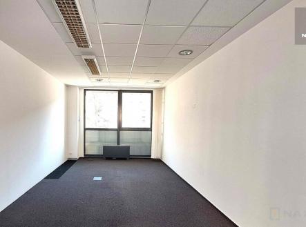 Pronájem - obchodní prostor, 125 m²