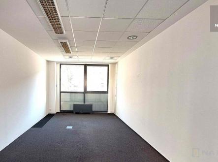 Pronájem - obchodní prostor