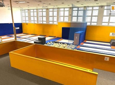 Pronájem - komerční objekt, jiný, 1 688 m²