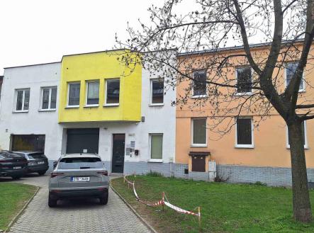 Prodej - kanceláře, 770 m²