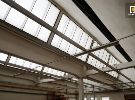 Pronájem - výrobní prostor, 968 m²