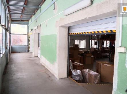 Pronájem - výrobní prostor, 1 000 m²