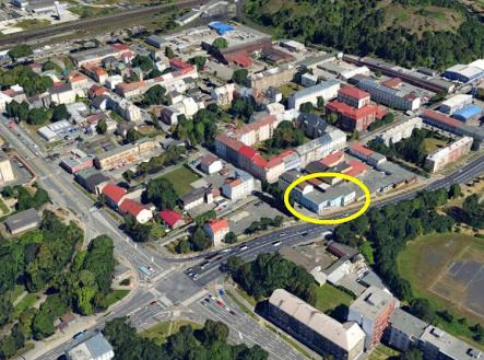 Pronájem - obchodní prostor, 876 m²