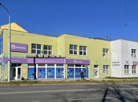 Pronájem - obchodní prostor