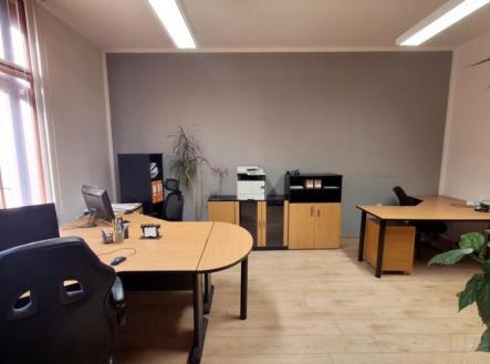 Pronájem - kanceláře, 47 m²