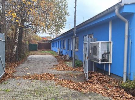 Prodej - kanceláře, 500 m²