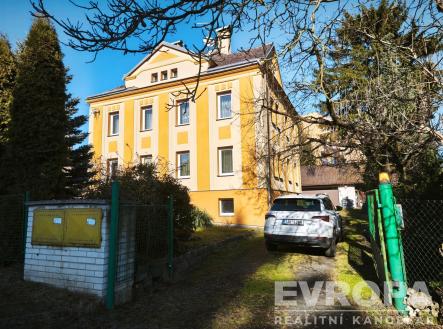 . | Prodej - dům/vila, 270 m²