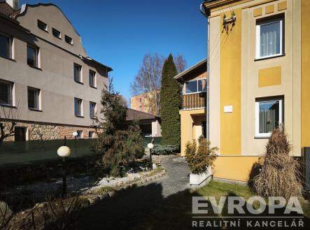 . | Prodej - dům/vila, 270 m²