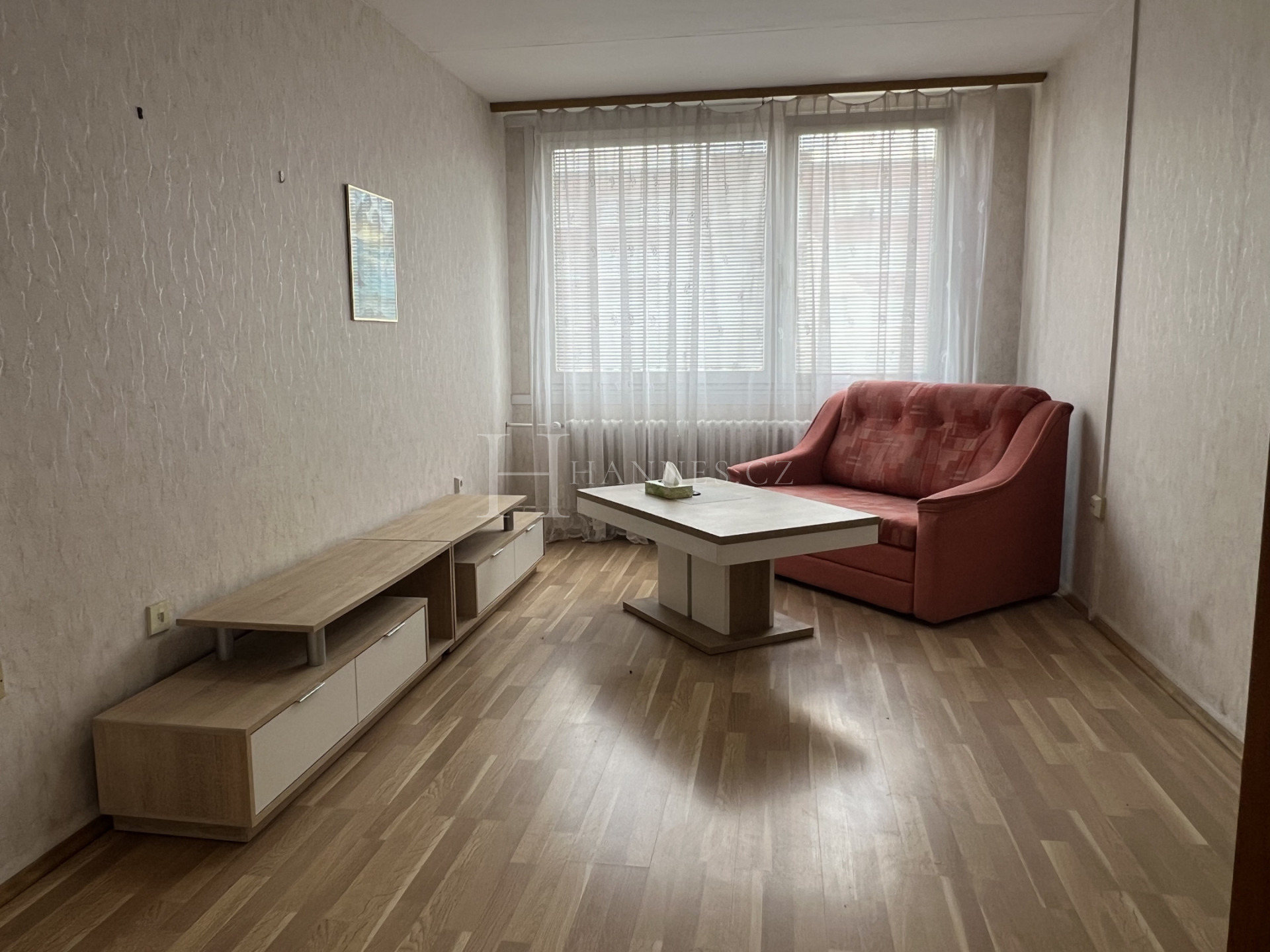 Světlý 2+1, ul, Smotlachova, 48m² - Kamýk, jen 11 minut k metru C Kačerov