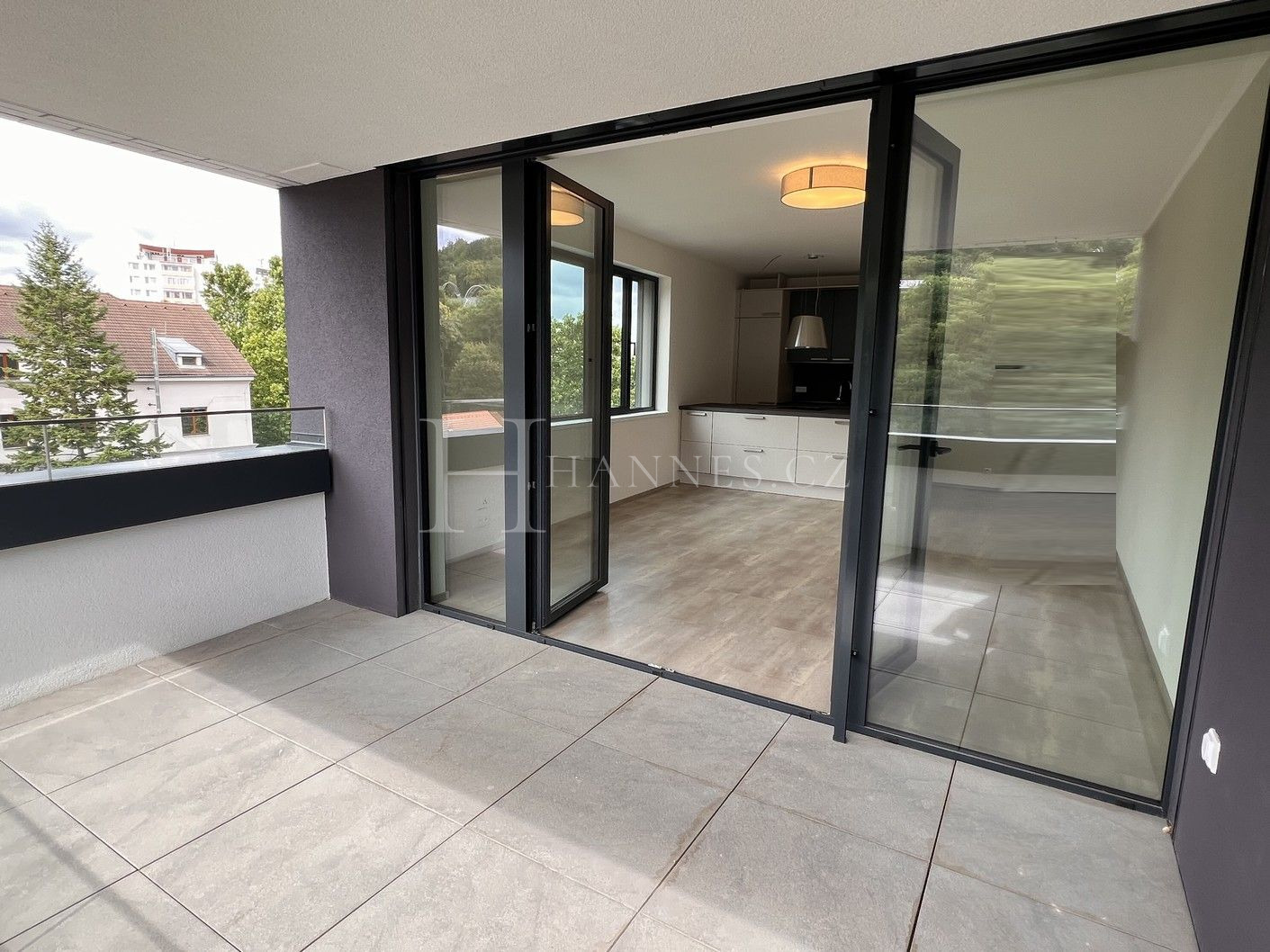 Krásný, nový (2023) by 2+kk-65,4m²/lodžie/gar. parkování/sklep, Rezidence U Sluncové, metro B - 450m