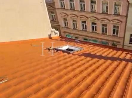 Prodej - nájemní dům, 1 015 m²