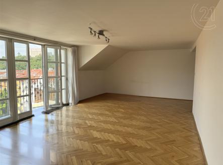 . | Pronájem bytu, 3+1, 154 m²