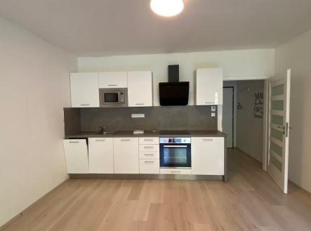 . | Pronájem bytu, 1+kk, 36 m²