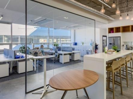 . | Pronájem - kanceláře, 517 m²