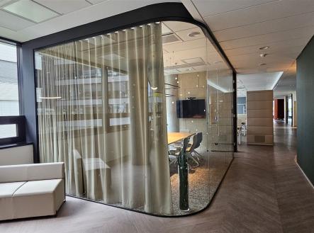 . | Pronájem - kanceláře, 874 m²