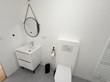 . | Pronájem bytu, garsoniéra, 47 m²