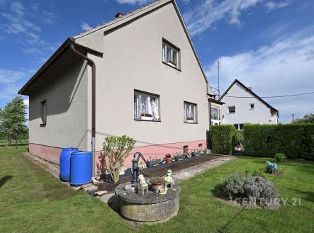 . | Prodej - dům/vila, 230 m²