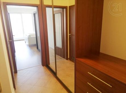 . | Prodej bytu, 1+kk, 41 m²