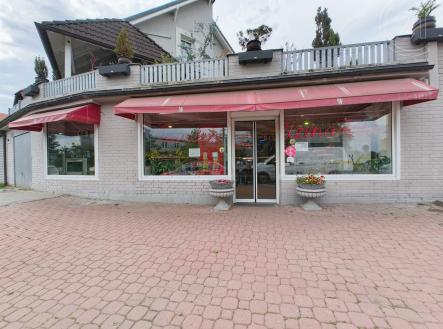 . | Prodej - obchodní prostor, 180 m²