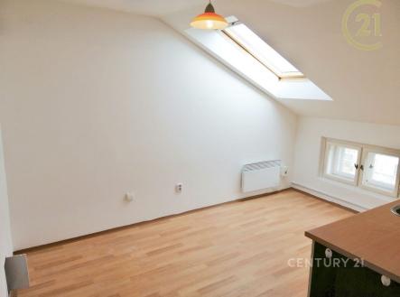 . | Pronájem - kanceláře, 14 m²