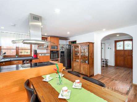 Kuchyň, jídelna | Prodej - dům/vila, 170 m²