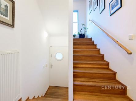 Vstup do bytu, schodiště | Prodej bytu, 5+1, 171 m²