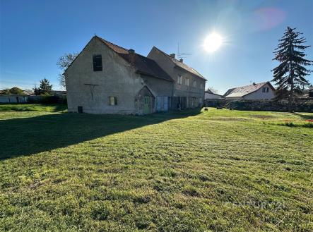 Dům a zahrada | Prodej - dům/vila, 238 m²