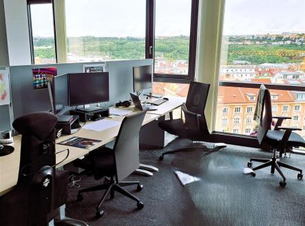 . | Pronájem - kanceláře, 990 m²