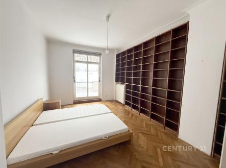 . | Pronájem bytu, 4+1, 119 m²